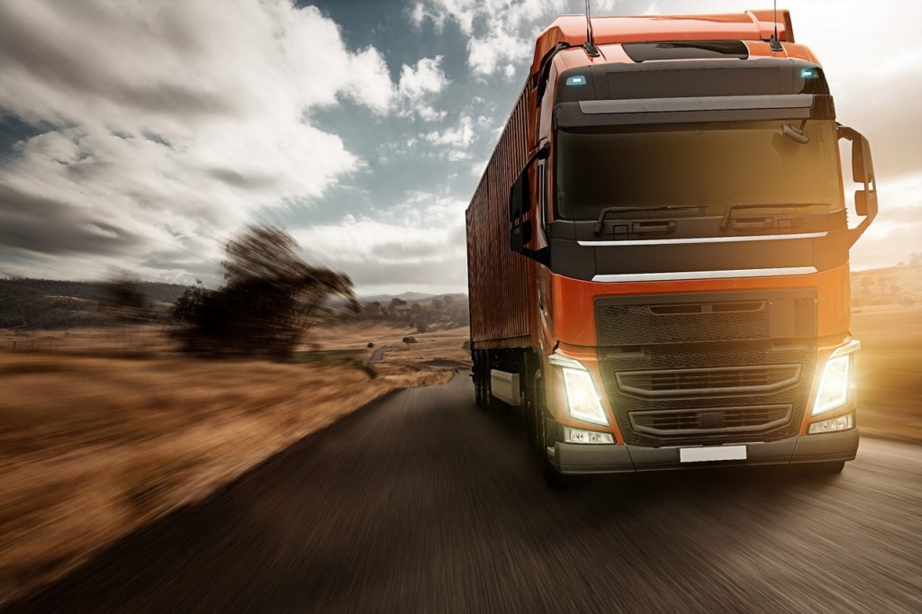 La gamme de lampes pour poids lourds 24V de Philips évolue pour plus de visibilité et de résistance
