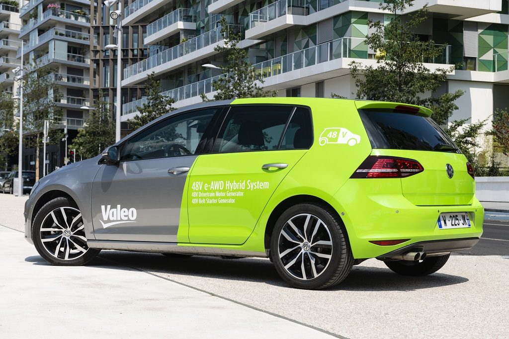 Valeo se positionne comme leader dans le domaine de l’électrification des motorisations, aussi bien pour le 48 volts que pour les solutions électriques Haut Voltage.