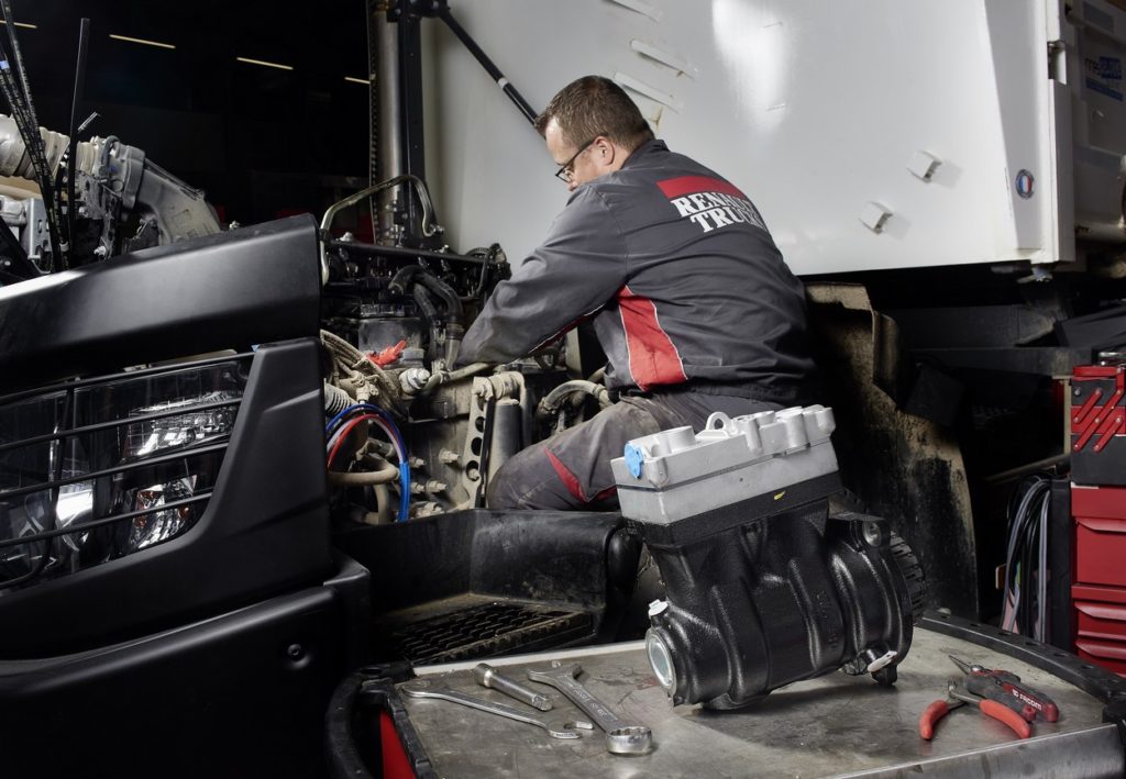Les résultats de l’étude menée par Renault Trucks et l’Ademe aideront à faire émerger une filière de recyclage des poids lourds en France.