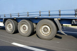 Alliance européenne pour recycler des pneus usagés en pneus neufs