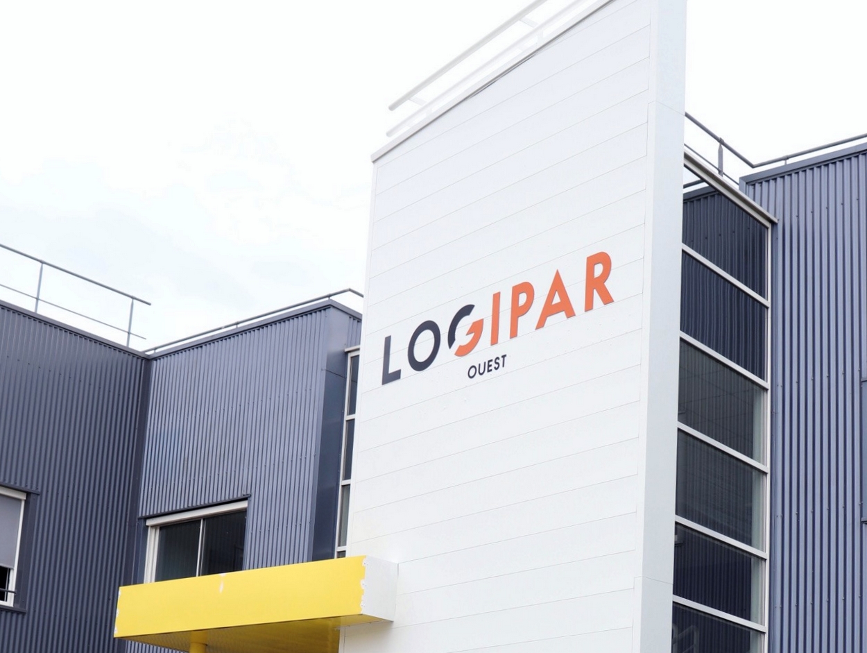 Entièrement mécanisée, la plateforme Logipar Ouest occupe un entrepôt de 10 000 m² et emploie 70 personnes.