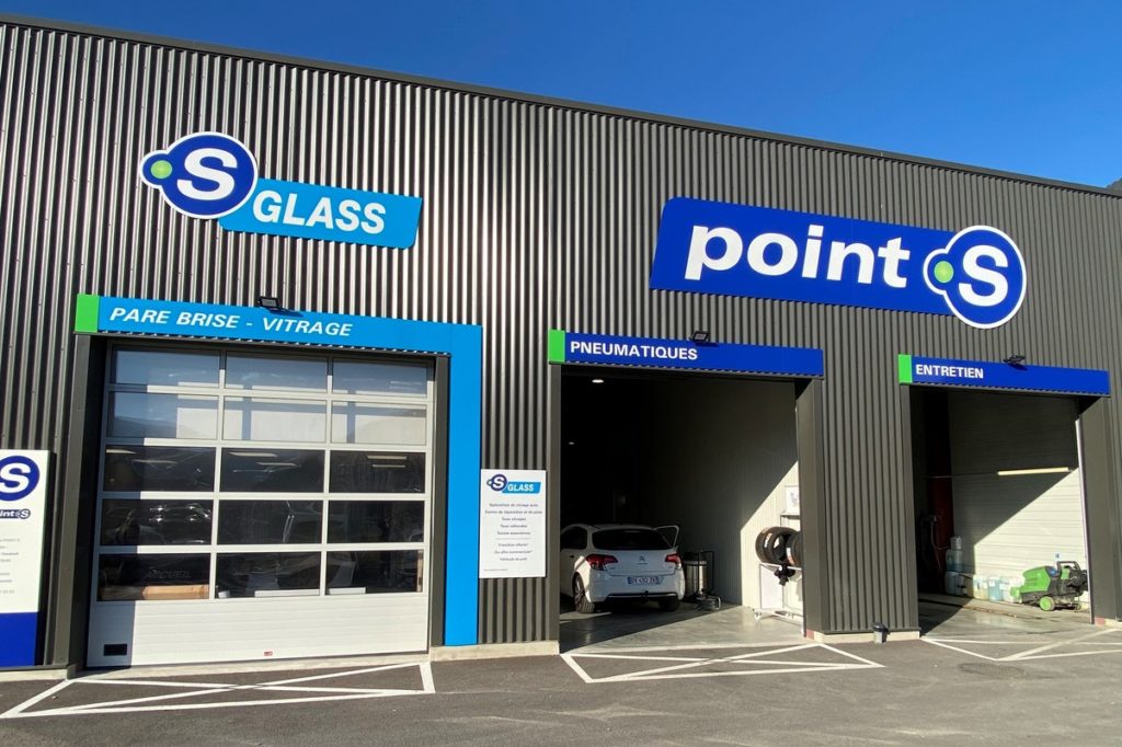 Avec S Glass, Point S vise la 2e place du marché de la réparation de bris de glace à terme. © Point S