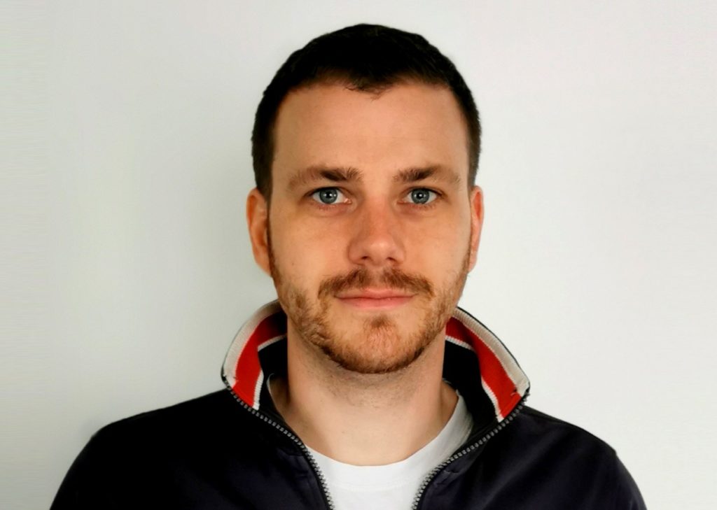 Cédric Waucquier, directeur général France de Launch, préconise un contrôle et un entretien réguliers des ponts élévateurs pour garantir leur longévité. © Launch