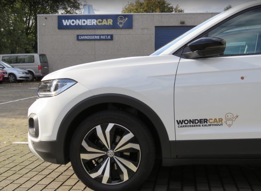 Selon la typologie de dommages et la durée de remise en état, les carrosseries Wondercar proposent 3 types d'intervention : Smart Repair, Day Repair et Total Repair. © D’Ieteren