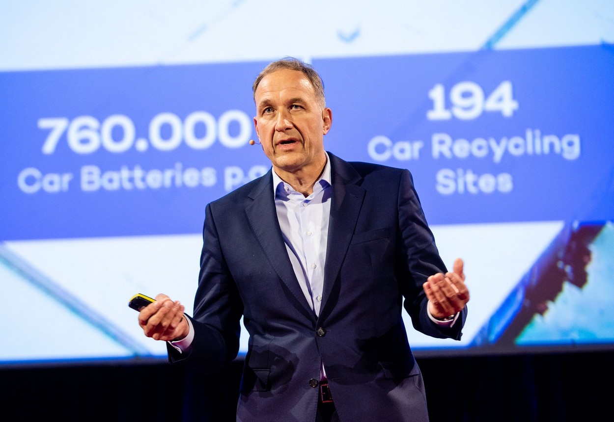 Avec la rapide électrification du parc roulant, Arnd Franz, PDG de LKQ Europe, veut prendre pied sur le marché de la maintenance des batteries de véhicules électriques.