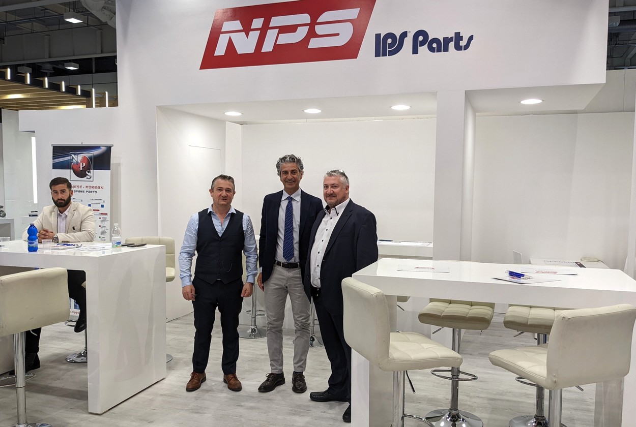 Jean-François Desmet (NPS), Alessandro Di Leo (IPS Parts) et Olivier Desmet (NPS) veulent passer à la vitesse supérieure en Italie.