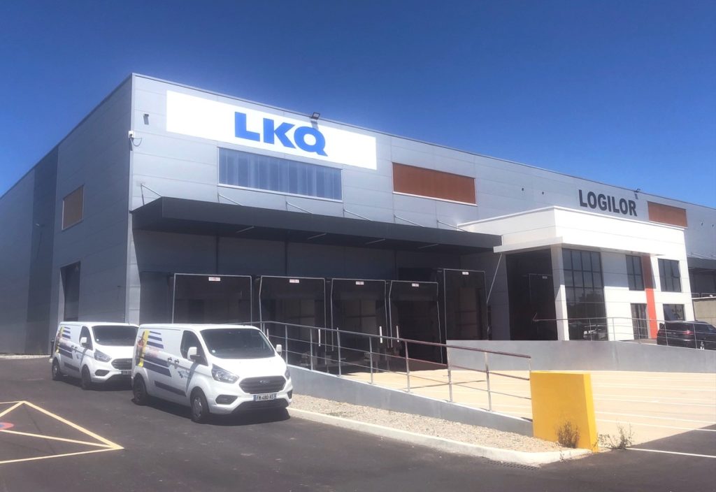 Avec l'ouverture de son nouveau relais logistique à Nantes, LKQ - Van Heck Interpièces France espère renforcer sa proximité avec les distributeurs locaux.