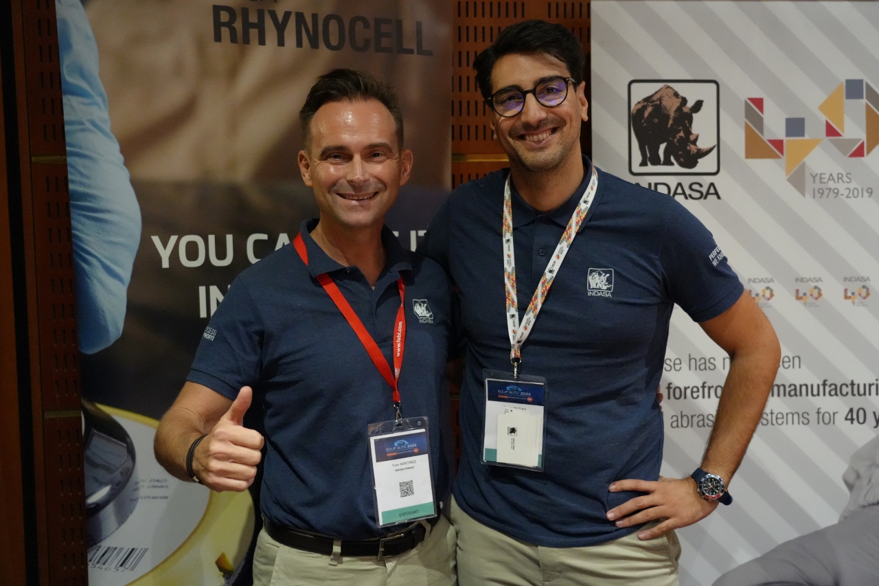 Yves Martinez (Dg d'Indasa France) et Tiago Matias (responsable marketing Indasa) sont fiers du retours d'Indasa sur le marché français avec des produits innovants. ©J2R