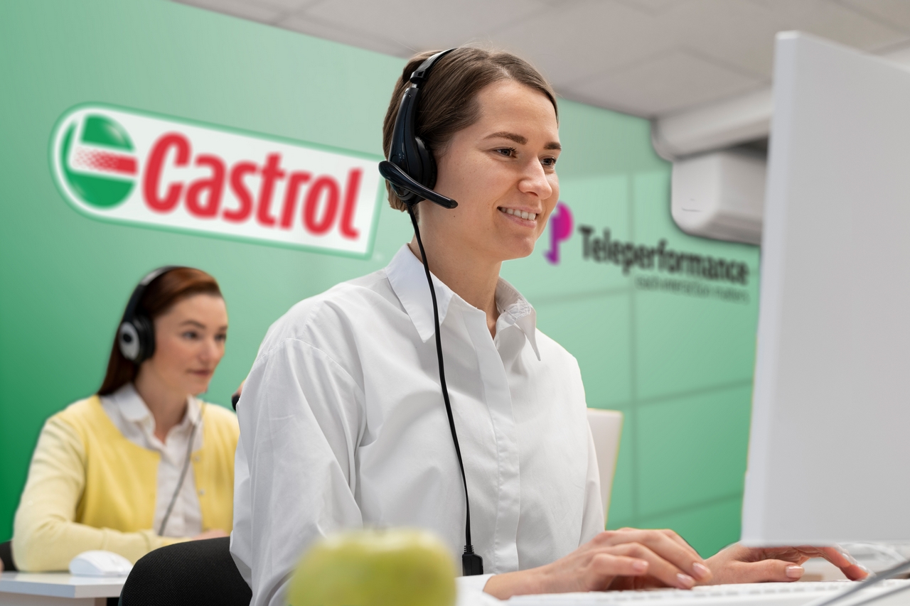 Grâce à un partenariat avec Téléperformance, Castrol propose sont service en plusieurs langues. ©Castrol