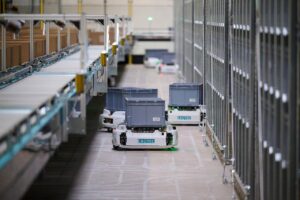 Renault robotise sa logistique après-vente avec Exotec