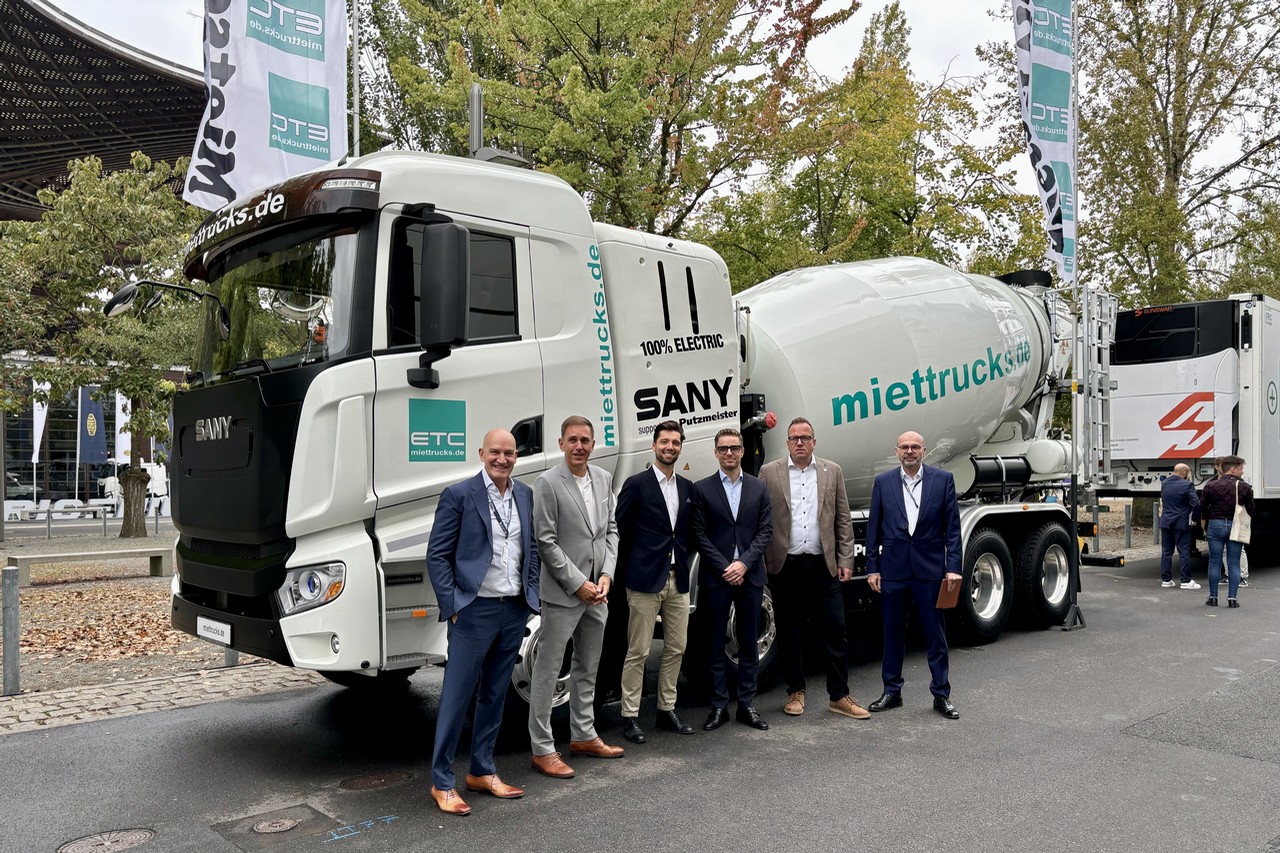 Le partenariat entre Sany et Alltrucks a été signé lors de l'IAA Transportation de Hanovre.