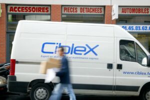 Reprise modérée pour les distributeurs de pièces de rechange