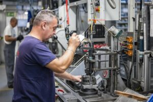 Alternateurs et démarreurs : comment Bosch industrialise leur remanufacturing