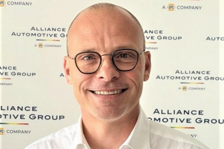 Cyril Blazere, nouveau directeur commercial poids lourds d