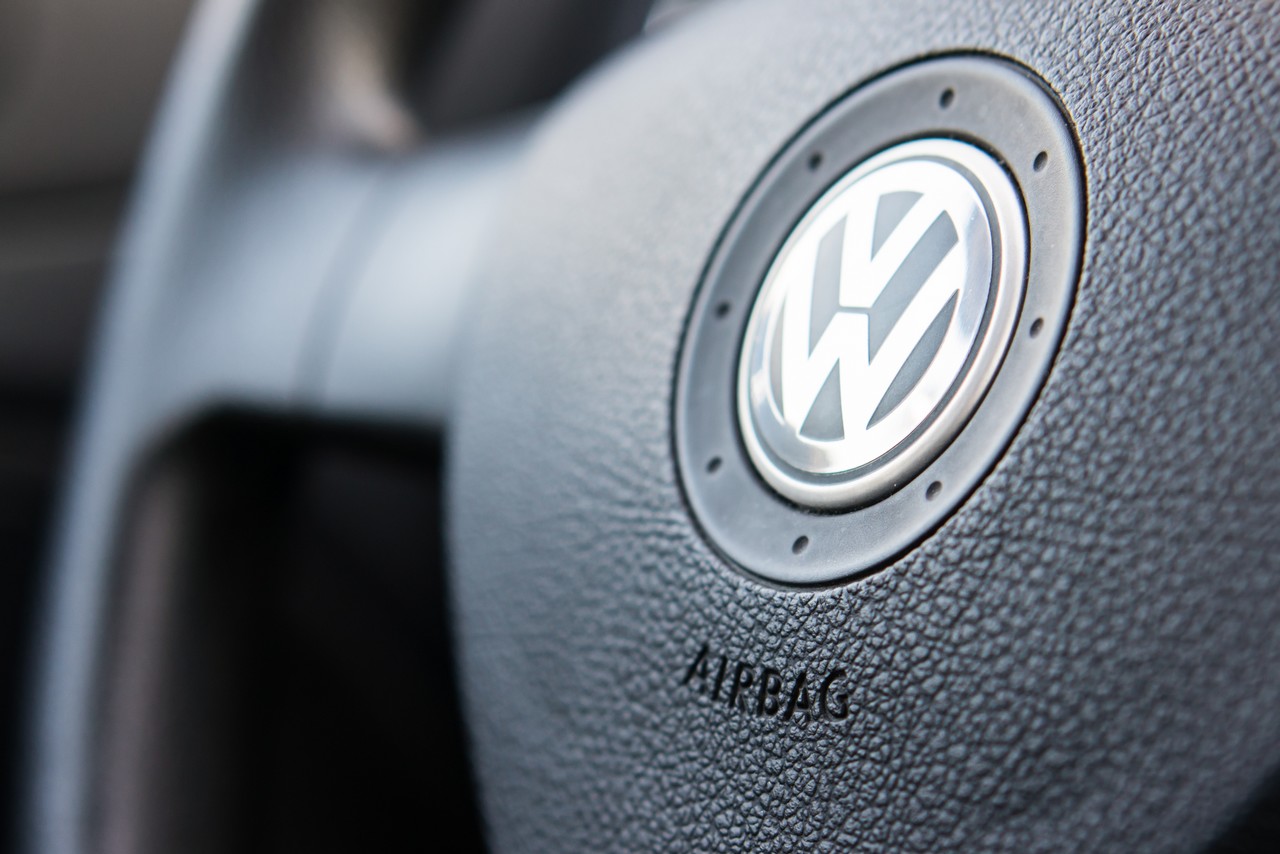 airbags volkswagen toyota mercedes takata