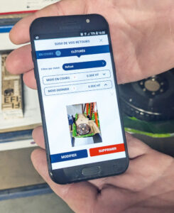 Les retours de pièces neuves peuvent être gérés directement depuis l'application. Quand c'est nécessaire, des photos complètent le message destiné aux clients réparateurs. ©J2R