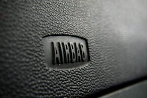 Airbags Takata : le gouvernement étend l’immobilisation à 1,7 million de véhicules