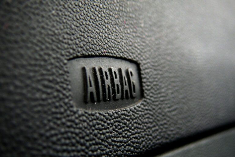 Airbags Takata : le gouvernement étend l’immobilisation à 1,7 million de véhicules