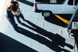 Réparer autrement : les garages face au défi de la durabilité