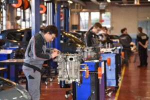 Les recrutements dans l'automobile repartent à la hausse