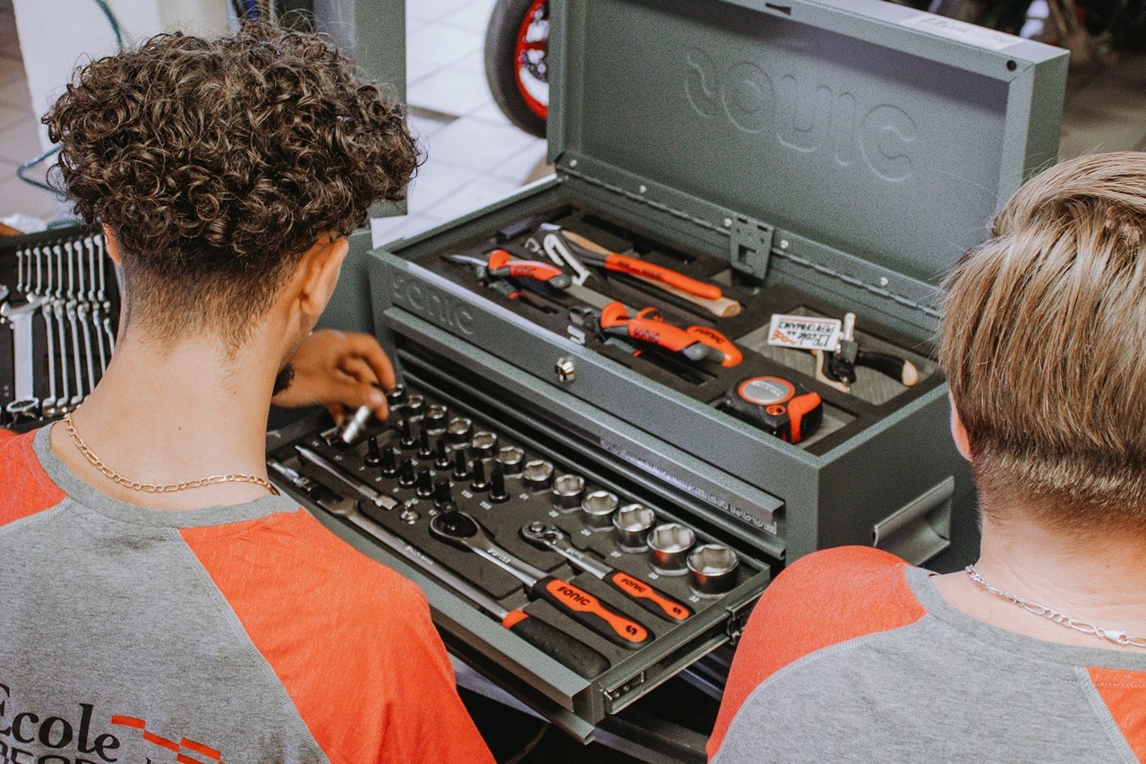 Sonic Equipment, partenaire privilégié des formations aux métiers de l’auto