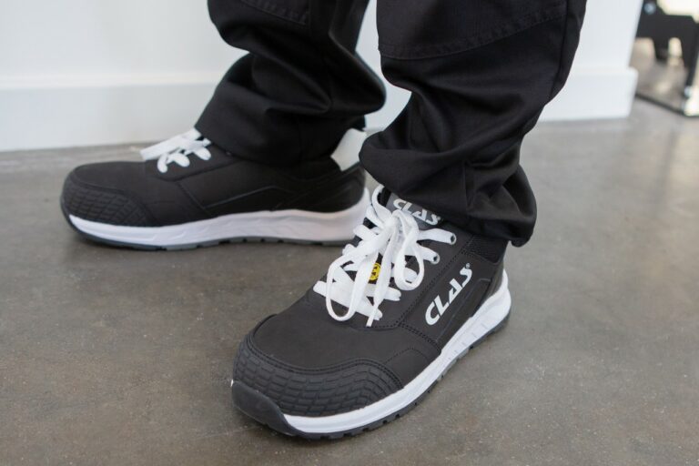 Clas : deux nouvelles baskets de sécurité