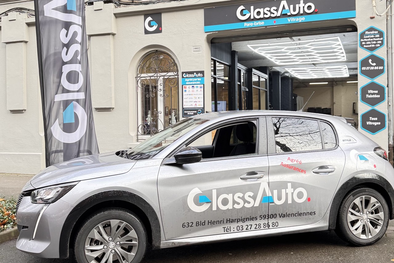 GlassAuto franchit le cap des 400 centres de vitrage automobile et confirme sa montée en puissance sur le marché français. ©GlassAuto