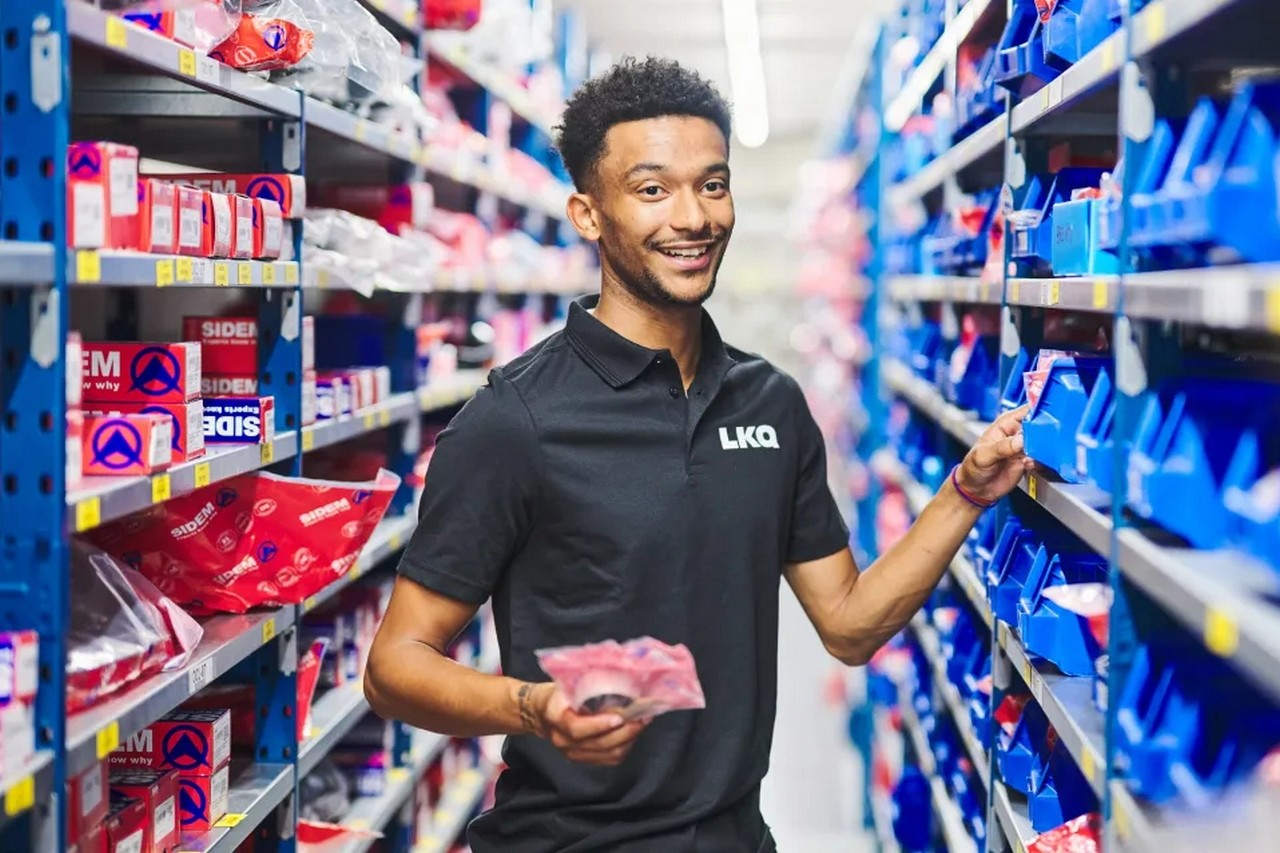 Le groupe américain LKQ, géant mondial de la distribution de pièces automobiles, fait face à la pression de ses actionnaires activistes pour revoir sa stratégie européenne. ©LKQ