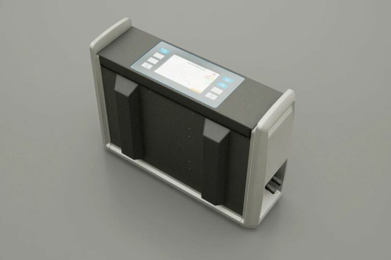 Maha sécurise les batteries de véhicules électriques en atelier