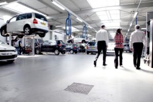 Après-vente : la hausse du panier moyen garde les ateliers à flot