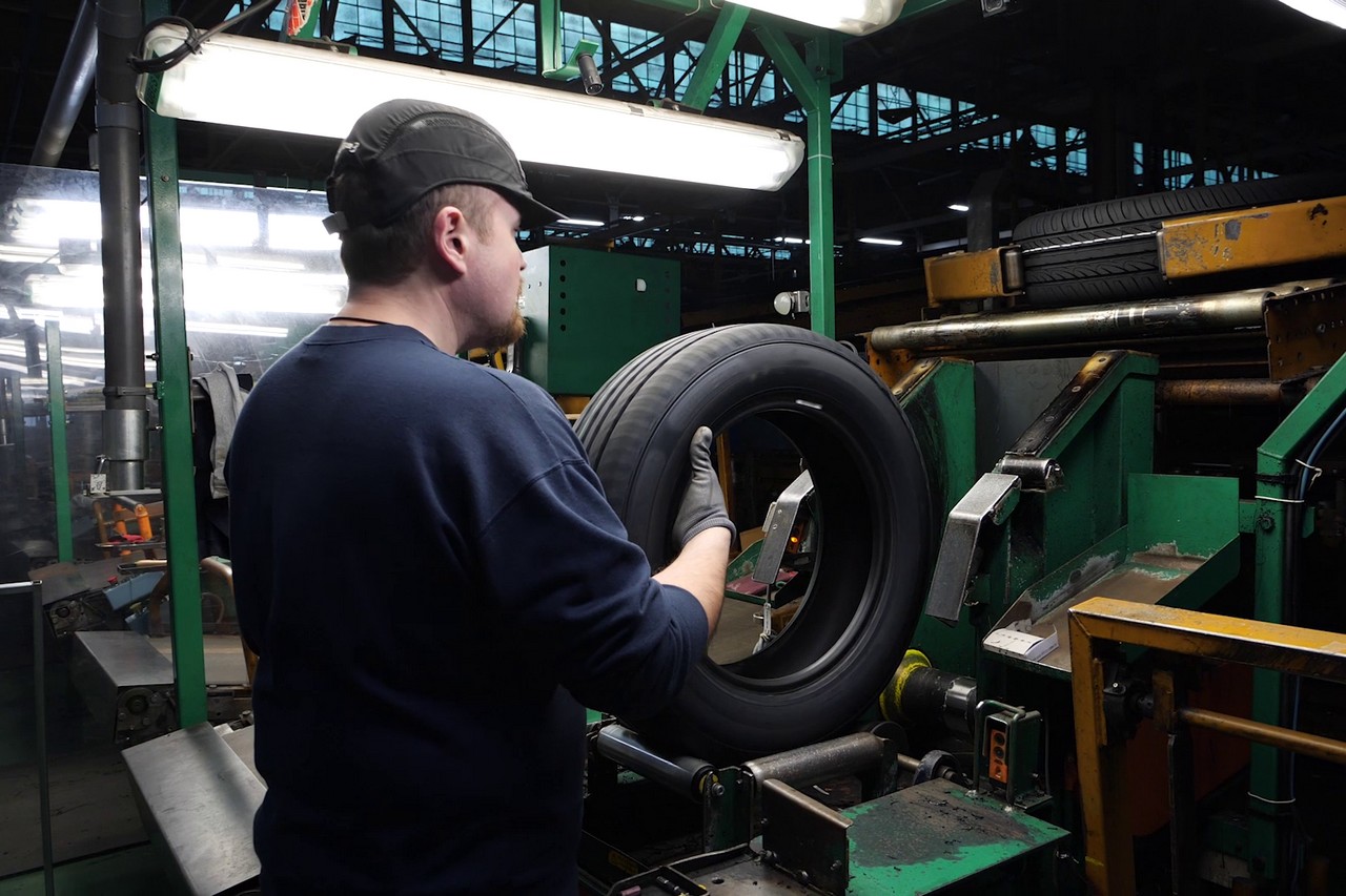 L'usine Black Star de Béthune emploie environ 130 personnes, dont 40 anciens salariés de Bridgestone. ©Black Star