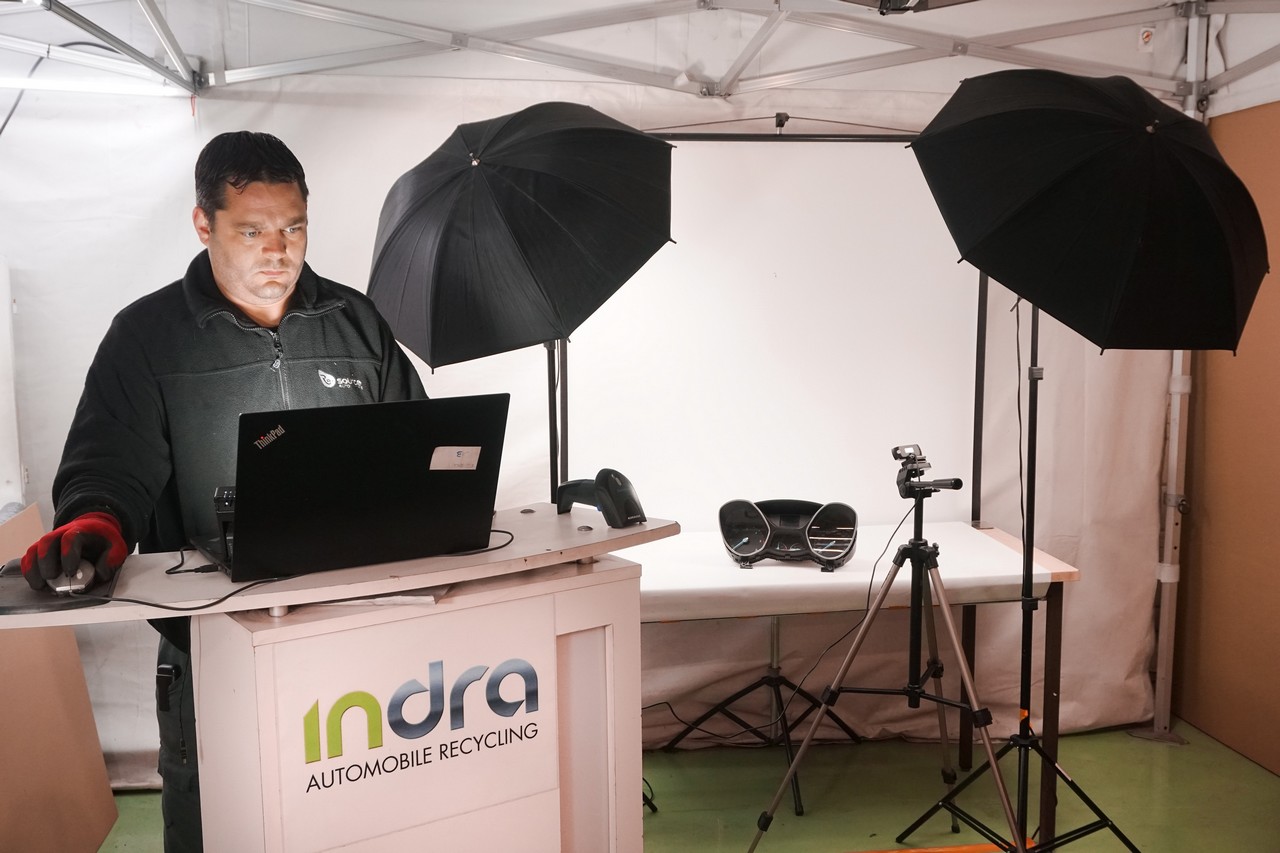 Opisto mise sur la data pour aider les centres VHU à identifier rapidement la valeur d'un véhicule entrant et maximiser la rentabilité des pièces extraites. ©Indra