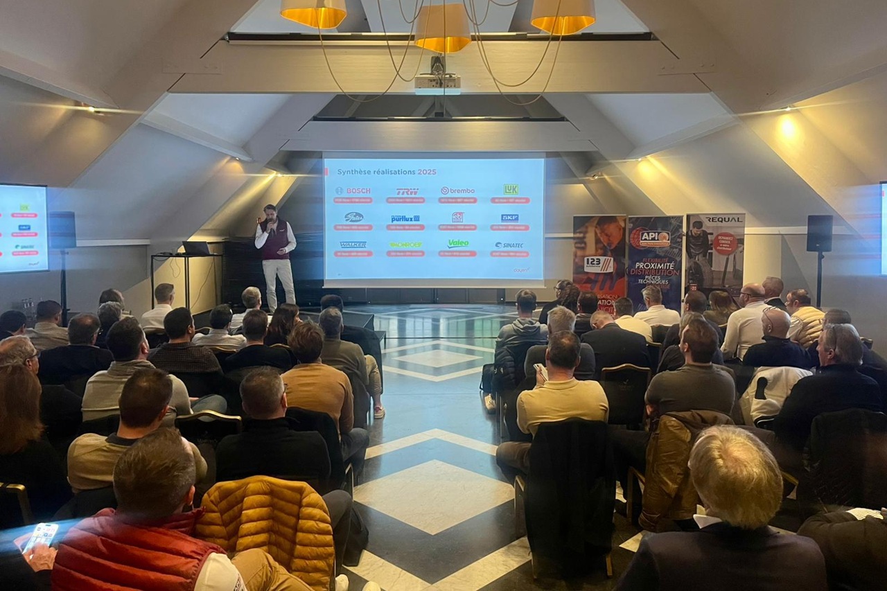 OrganisĂ©e au Martin’s ChĂ¢teau du Lac, en Belgique, la convention annuelle de Doyen Auto a rĂ©uni plus de 90 % du rĂ©seau API. ©Doyen/API