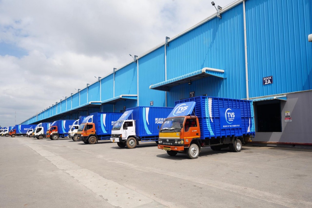 Filiale du groupe TVS fondée en 2011, TVS Automobile Solutions (TVS ASL) est un acteur majeur des services après-vente automobiles en Inde et à l'international. L’entreprise compte plus de 100 plateformes de distribution, 500 centres de service et 12 500 partenaires commerciaux répartis sur le territoire indien. ©TVS