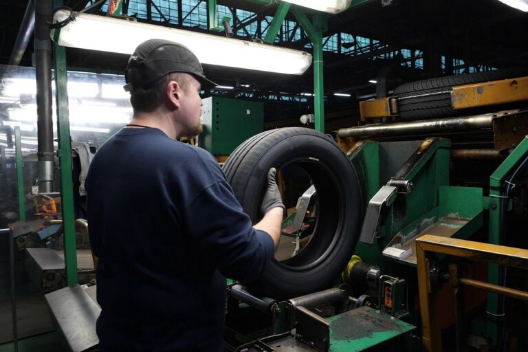 Rechapage automobile : le coup de pouce qui divise la filière