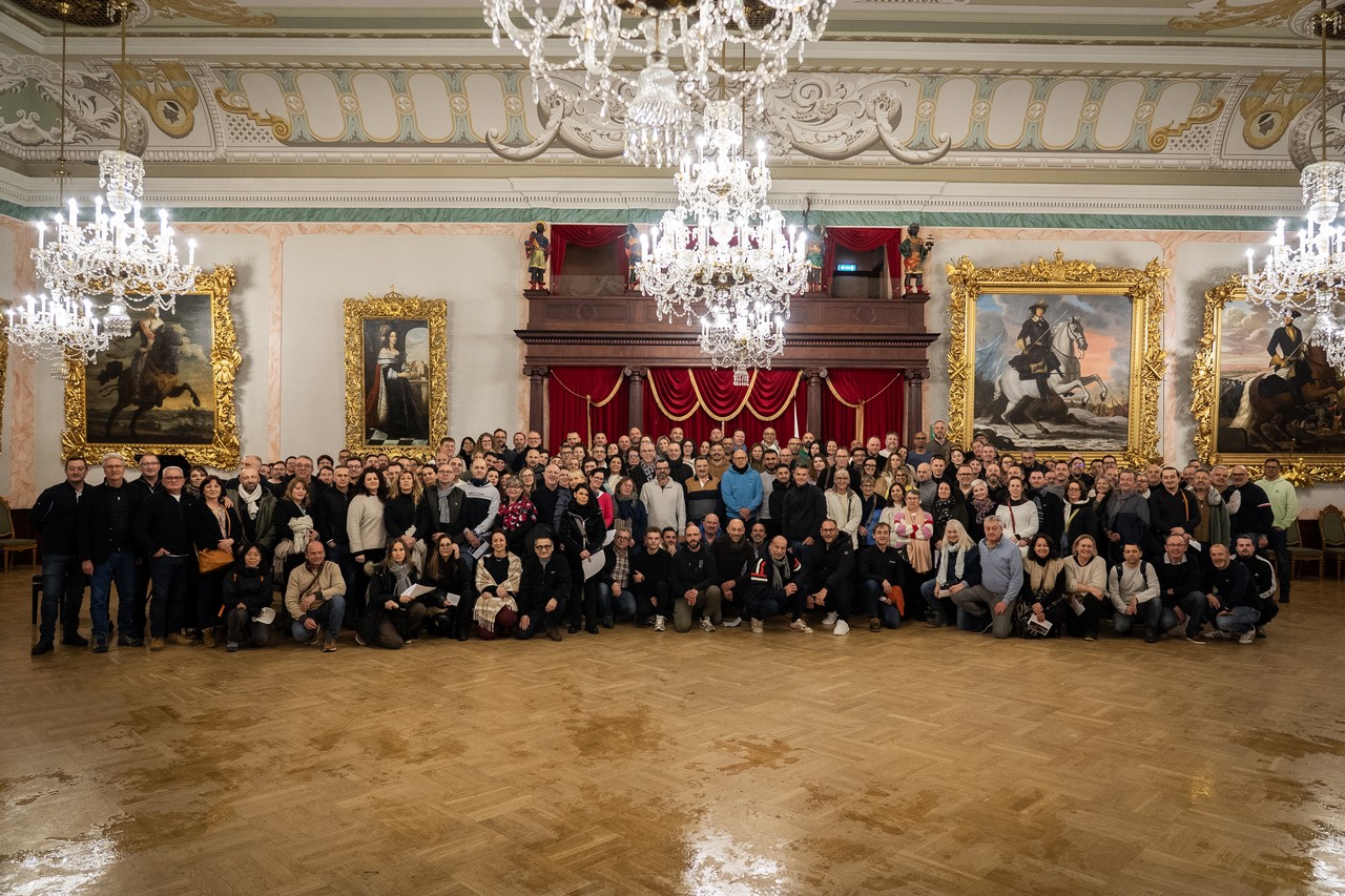 Les 215 responsables de centres First Stop réunis à Riga pour la convention 2026, autour des perspectives de développement du réseau. ©First Stop