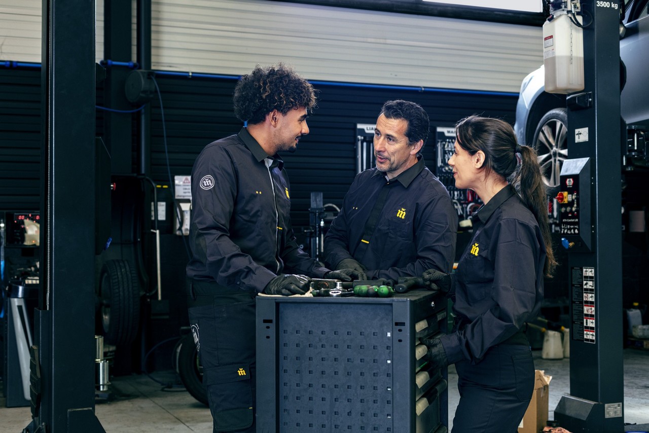 Face au vieillissement du parc roulant, Midas fait évoluer sa politique tarifaire, notamment sur la vidange, en l’adaptant à l’âge du véhicule. ©Midas