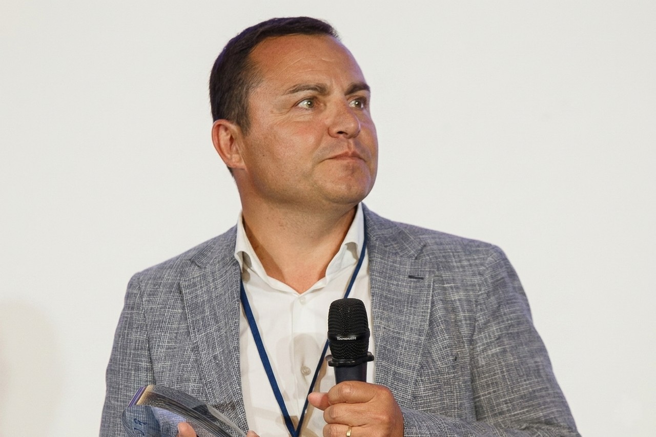 Régis Verne, fondateur et PDG de Global Distribution, a engagé en 2025 une profonde réorganisation de son réseau d'agences, avec pour priorité la consolidation logistique et l'amélioration de la rentabilité du groupe. ©J2R