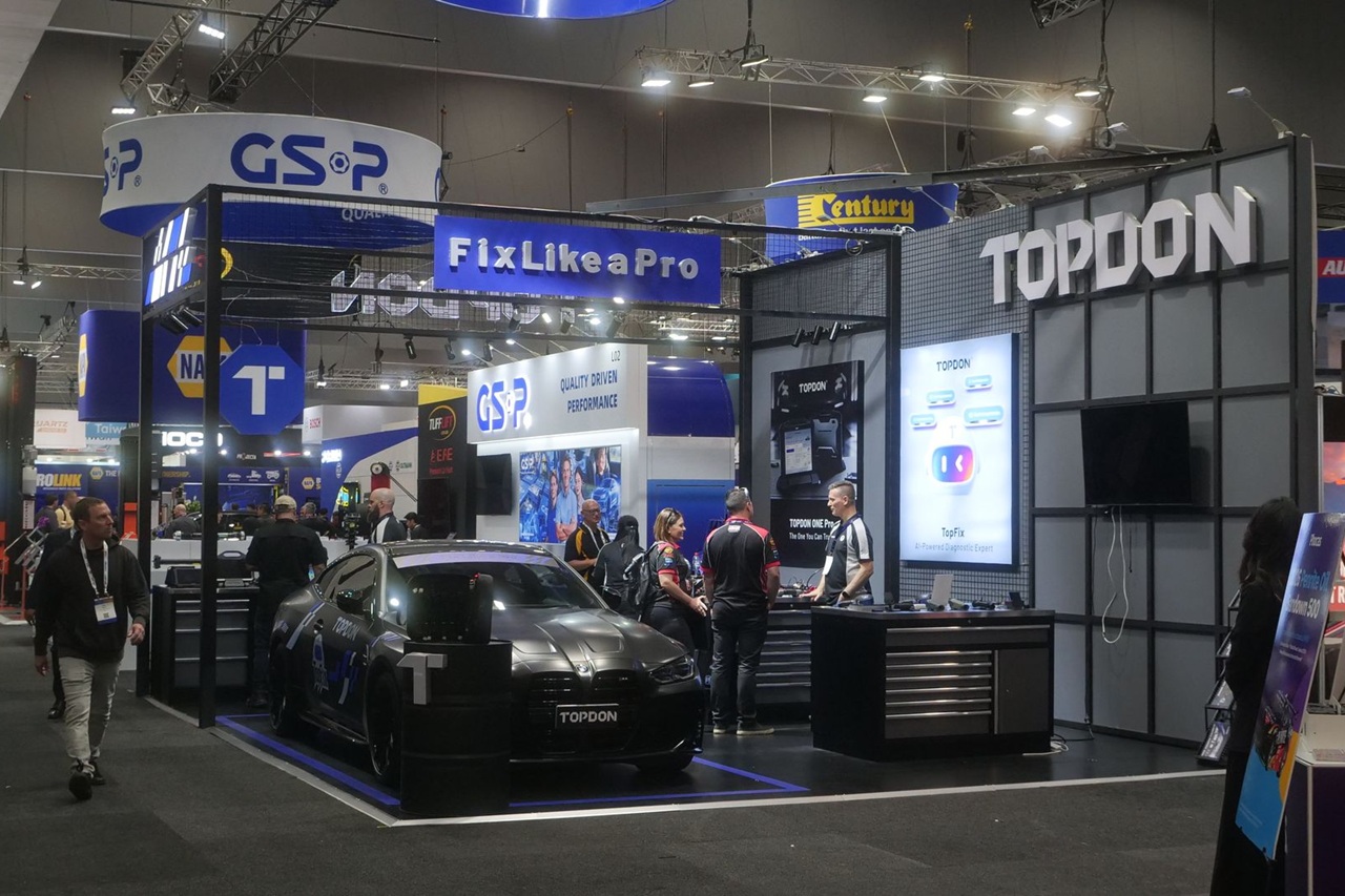 À Automechanika Francfort, les visiteurs pourront tester TopFix AI, la solution d'intelligence artificielle de Topdon destinée à assister les techniciens dans leurs opérations de diagnostic. ©Topdon