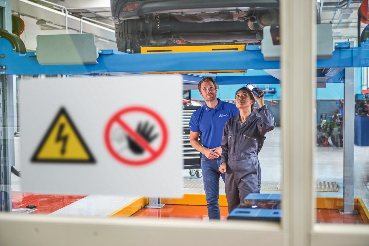 À Automechanika 2026, ZF Aftermarket mettra l'accent sur les services destinés aux ateliers, notamment une nouvelle formation à l'électromobilité. ©ZF