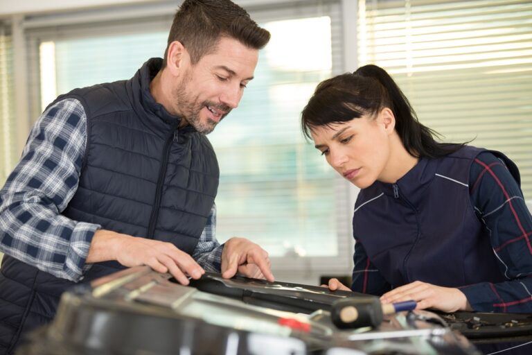 Emploi automobile : la baisse du nombre de jeunes en France alerte l’ANFA