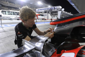 McLaren adopte le Stickerfix de Sikkens