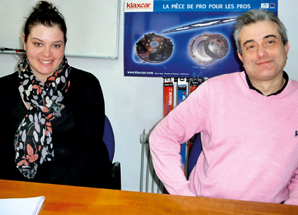 Cédric Mizrahi, directeur général Klaxcar avec Sophie Huiban, commerciale France.