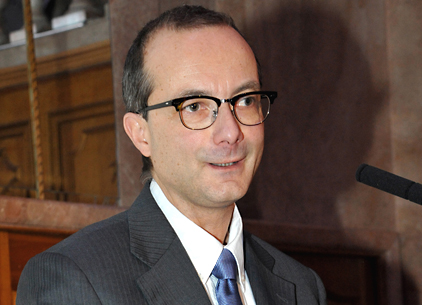 Jean Papachryssanthou, président du Groupement Peinture Carrosserie SIPEV et technical manager EMEA AkzoNobel, lors du CDA de la FEDA le 13 décembre 2012.