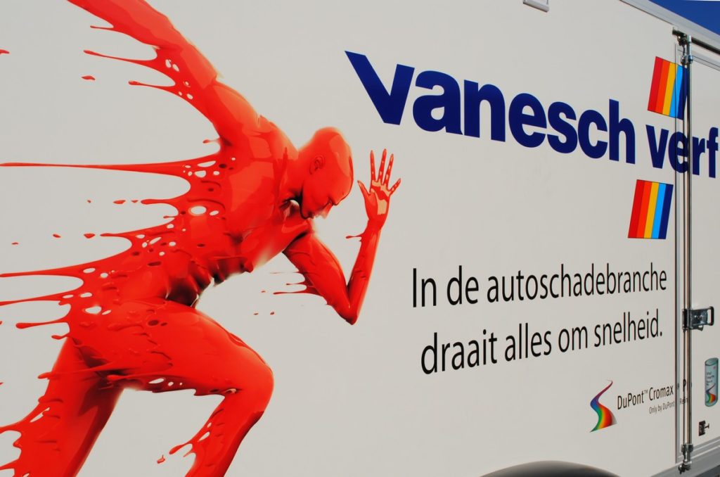 Avec Vanesch Verf, LKQ développe ses activités sur le marché de la distribution de peinture.