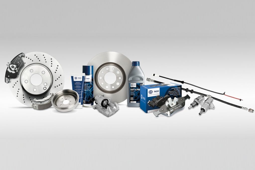La gamme d'Hella Pagid dédiée au freinage se compose de pièces d'usure, pièces hydrauliques, liquides et accessoires.