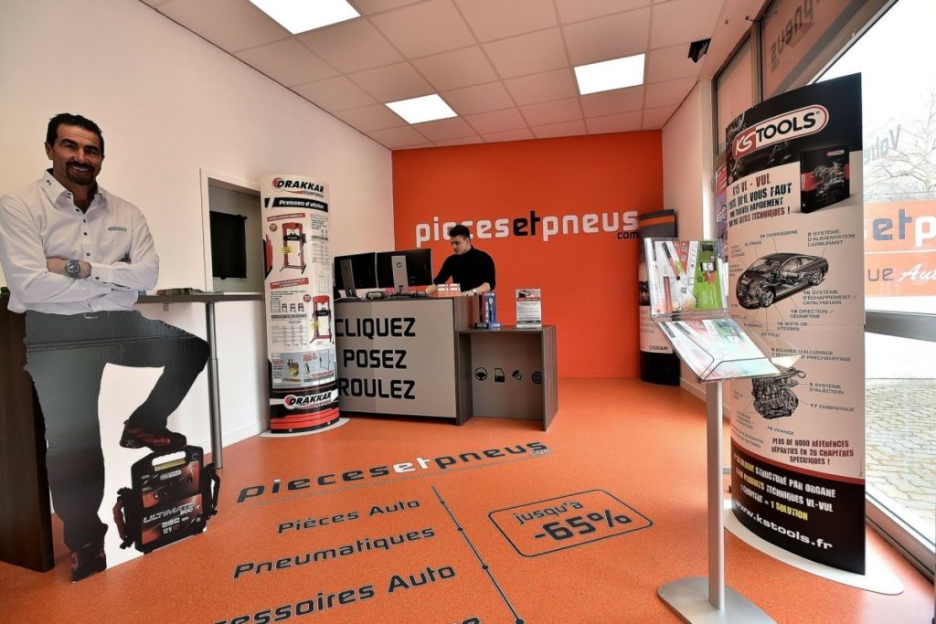 L'offre PiècesEtPneus est désormais accessible aux professionnels.