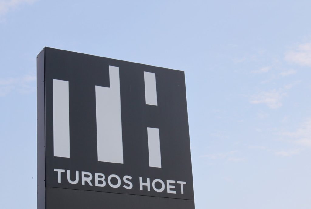 Avec un stock de 24 000 turbos et plus d’un million d'unités vendues par an, Turbo’s Hoet est un des plus grand spécialistes du turbo en Europe.