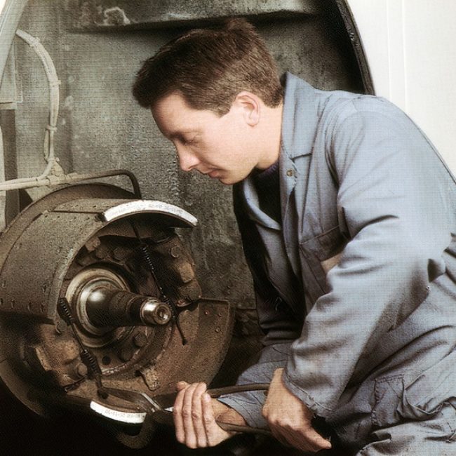 Garage PL, 1975. ©DurandServices