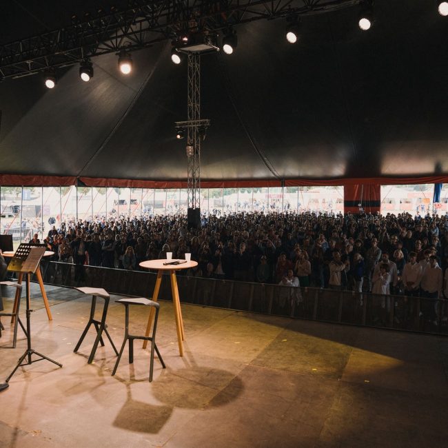 Plus de 1 800 personnes ont été conviées pour fêter le 50e anniversaire du groupe Simon. ©Antoin Borzeix